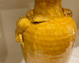 Decorative accessories 