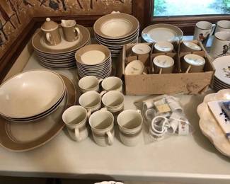 Fitz and Floyd Dish set 