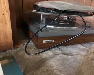 Pioneer turntable