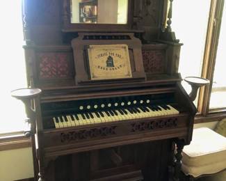 1800 Pump Organ - Excellent Condition