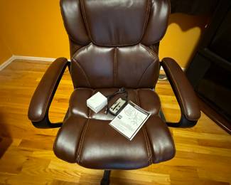 Motorized office chair