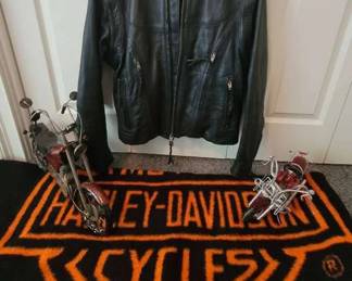 "Behold Mount Vintage Part 2" in North Augusta, SC Starts Closing Thu 7/25 8p. Pickup Sat 7/27 11-2p. Please click here to view more photos, descriptions, and current bids: https://ctbids.com/estate-sale/30101