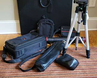 "Behold Mount Vintage Part 2" in North Augusta, SC Starts Closing Thu 7/25 8p. Pickup Sat 7/27 11-2p. Please click here to view more photos, descriptions, and current bids: https://ctbids.com/estate-sale/30101