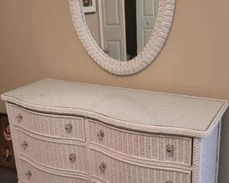 "Behold Mount Vintage Part 2" in North Augusta, SC Starts Closing Thu 7/25 8p. Pickup Sat 7/27 11-2p. Please click here to view more photos, descriptions, and current bids: https://ctbids.com/estate-sale/30101