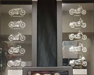 "Behold Mount Vintage Part 2" in North Augusta, SC Starts Closing Thu 7/25 8p. Pickup Sat 7/27 11-2p. Please click here to view more photos, descriptions, and current bids: https://ctbids.com/estate-sale/30101