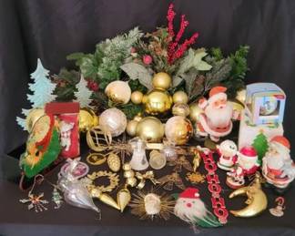 "Behold Mount Vintage Part 2" in North Augusta, SC Starts Closing Thu 7/25 8p. Pickup Sat 7/27 11-2p. Please click here to view more photos, descriptions, and current bids: https://ctbids.com/estate-sale/30101