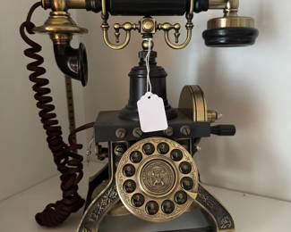 Design Toscano Eiffel Tower Rotary Decorative Phone