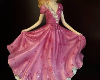Royal Doulton Elizabeth HN 5671 Bone China Figurine