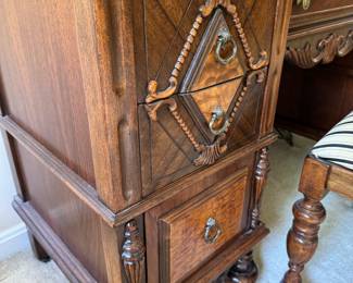 Vintage 7 Drawer Vanity with Mirror & Bench (50"W x 18-1/2"D x 72"H)
