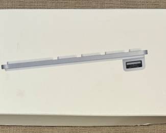 Apple Keyboard & Apple Magic Mouse