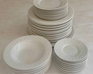 Set of Garland Stoneware Dish Set, 2 Serving Plates, 12 Dinner Plates, 8 Salad Plates, 8 Soup Bowls, 8 Bread Plates