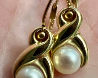 14K Gold & Pearl Earrings