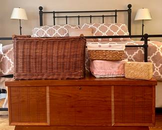 Lane Cedar Chest 