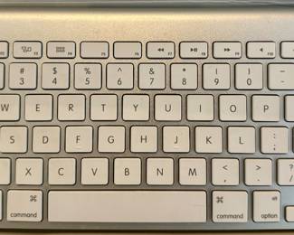Apple Wireless Keyboard - A1314 