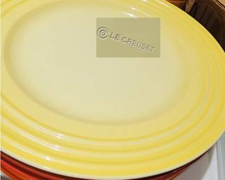 Le Creuset dinner plate set