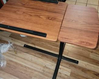 Laptop desk