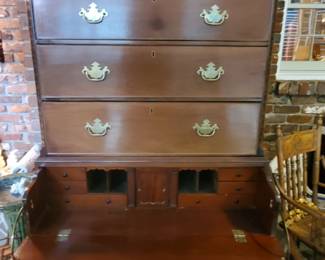 25% Off on Sunday Sale. The is the same piece in the picture before this one. It opens up to reveal the secretary. Very interesting. Hidden.