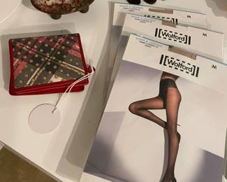 Wolford pantyhose - new in package - size M