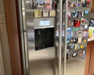 Bosch refrigerator--comes with 4 additional water filters!