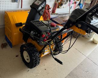 Cub Cadet Snowblower Picture 1 of 5