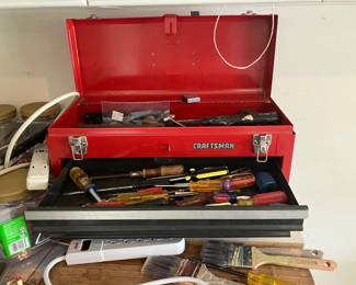 Craftsman tool box w three drawers