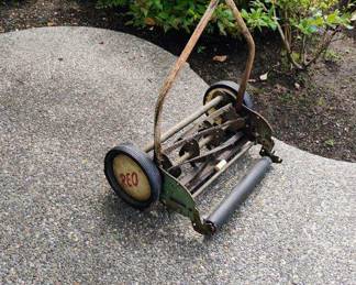 Reo Rotary Push Lawn Mower