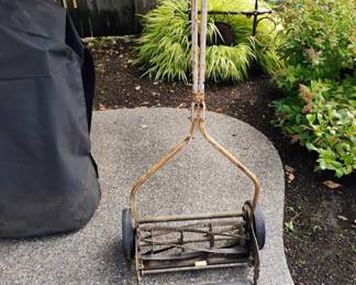 Reo Rotary Push Lawn Mower