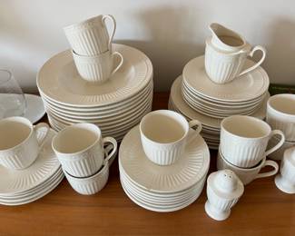Mikasa "Italian Countryside" Stoneware Dinnerware Set