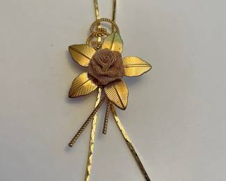 Gold Tone Rose Lariat Necklace