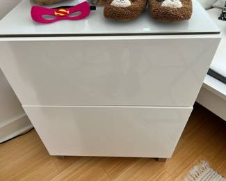 Modern White Lacquered Double Drawer Night Stand