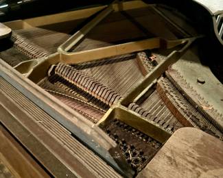 Antique Piano 