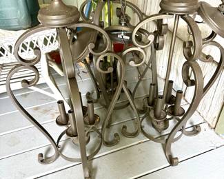 3 Electrified Hanging Candle Abras