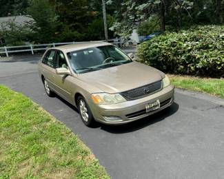 2001 Toyota Avalon nice reliable car 133,000 miles very clean, garage kept, brand new battery… Air conditioner either needs recharge or something because it stopped working yesterday. I haven't driven the car but I understand it's a family car and everyone was using it.  