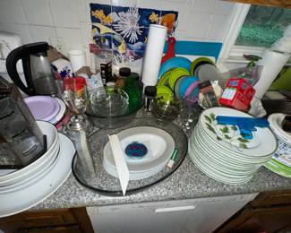 Lots of kitchen treasures!