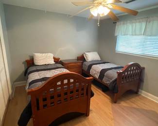 Maple Twin and Bunk Bed Set with Nightstand and glass top