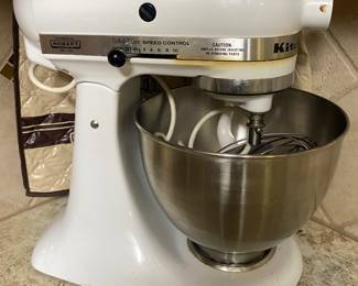 Kitchen Aid stand mixer
