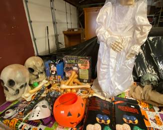 Halloween decor