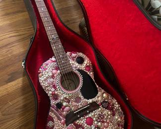 Jeweled guitar!!