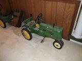 Metal John Deer pedal tractor.