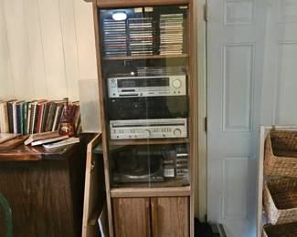 Stereo cabinet