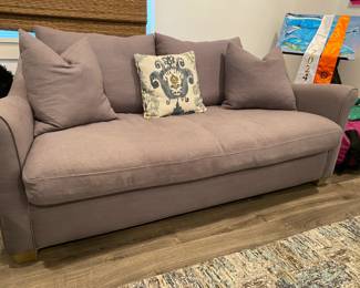 Loveseat 73" W x 42" W x 31" H $800