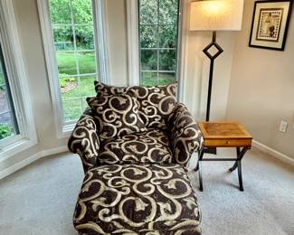 Thomasville chair and ottoman with Walnut burled  side table