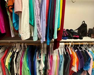 Pants Sizes M, 4, 6
Dress Sizes 8P, 10P, LP
Tops Sizes S, M, L
Adidas, Anne Taylor Loft, Athleta, Banana Republic, Eddie Bauer, J Crew, J. Jill, Jones New York, London Timed, Nike,&nbsp;
Talbots's&nbsp;
Vintage SASSOON Tote Bag
Brahmin Purse & Wallet
Shoes Sizes 6, 6 1/2, 7
Bandolino, Cole Hahn, &nbsp;Ivanka Trump Black Suede Boots, Naot,, Ugg Boots and Vaneli