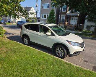SUPER CLEAN 2014 Honda CRV 14k Miles, Asking $20,000