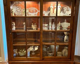 Ethan Allen Lighted Curio 