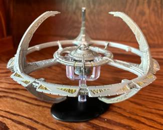 Star Trek DS9 Station Deep Space 9 Station