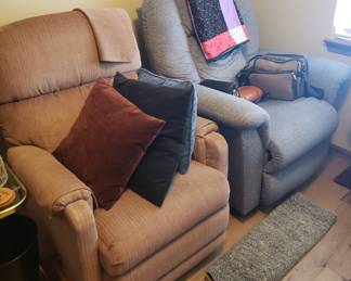 Recliners 