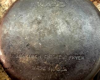Wagner cast iron pan