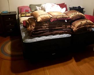 Bed linens, king size bed