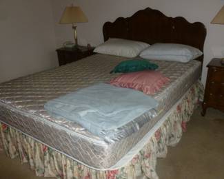 Headboard & full-size mattress set